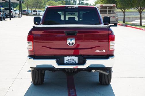 2024 RAM 2500 Tradesman Crew Cab 4x4 6'4' Box