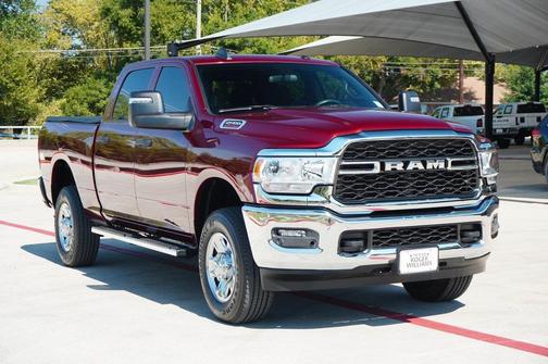 2024 RAM 2500 Tradesman Crew Cab 4x4 6'4' Box