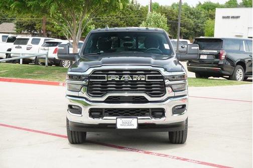 2025 RAM 2500 Tradesman Crew Cab 4x4 6'4' Box