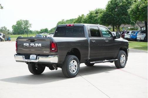 2025 RAM 2500 Tradesman Crew Cab 4x4 6'4' Box