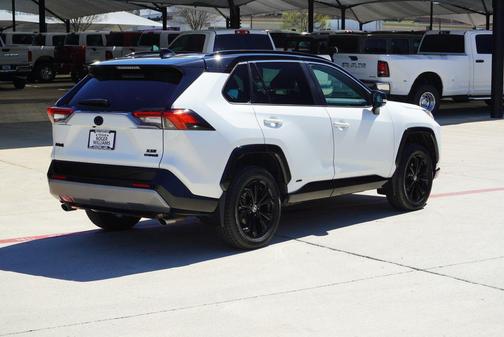 2023 Toyota RAV4 Hybrid SE