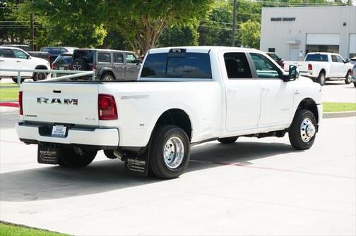 2025 RAM 3500 Laramie Crew Cab 4x4 8' Box