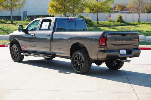 2026 RAM 2500 Tradesman Crew Cab 4x4 8' Box