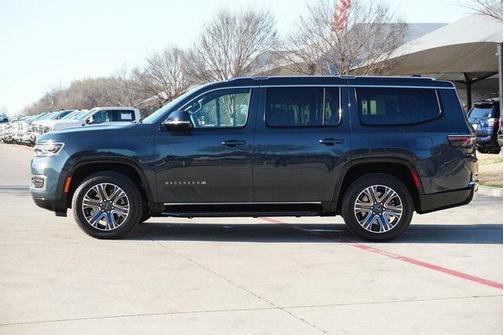 2025 Jeep Wagoneer 4x2