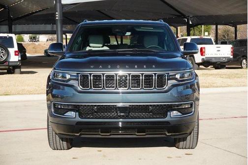 2025 Jeep Wagoneer 4x2