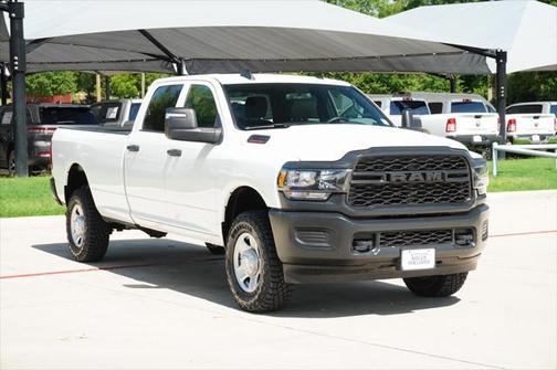 2023 RAM 2500 Tradesman Crew Cab 4x4 8' Box