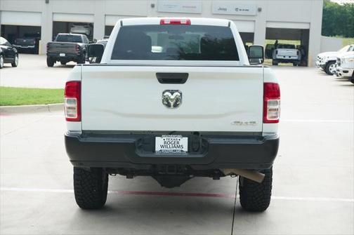 2023 RAM 2500 Tradesman Crew Cab 4x4 8' Box