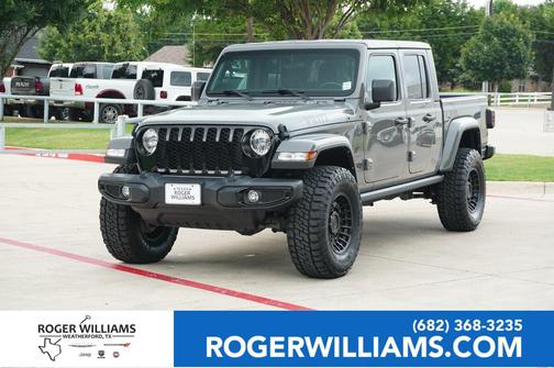 Sting-Gray Clearcoat 2022 Jeep Gladiator Willys 4x4