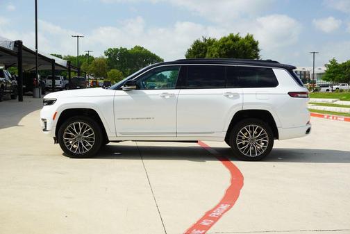 Bright White Clearcoat 2025 Jeep Grand Cherokee L Summit Reserve