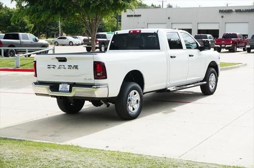 2025 RAM 2500 Tradesman Crew Cab 4x4 8' Box