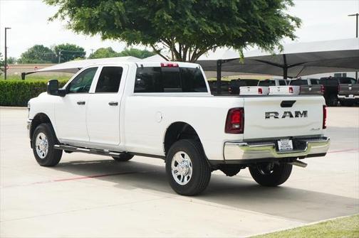 2025 RAM 2500 Tradesman Crew Cab 4x4 8' Box