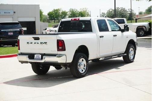 2025 RAM 2500 Tradesman Crew Cab 4x4 6'4' Box