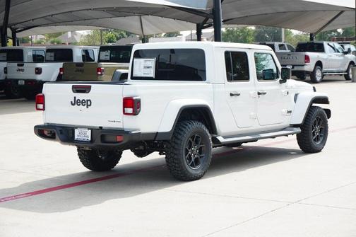 2025 Jeep Gladiator Sport