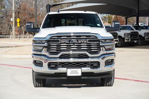 2026 RAM 2500 Tradesman Crew Cab 4x4 6'4' Box