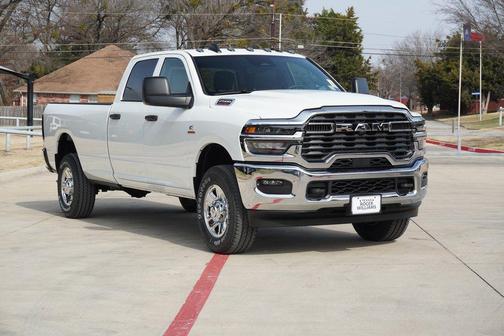 2026 RAM 2500 Tradesman Crew Cab 4x4 8' Box