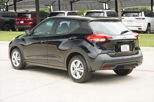 2020 Nissan Kicks S
