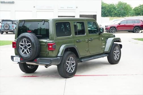 2024 Jeep Wrangler 4-Door Sahara 4x4
