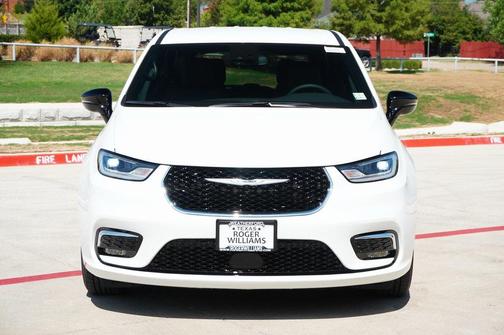 2026 Chrysler Pacifica L