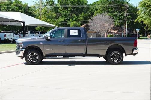 2025 RAM 2500 Laramie Crew Cab 4x4 8' Box