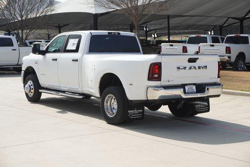 2026 RAM 3500 Lone Star Crew Cab 4x4 8' Box