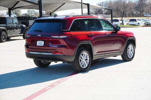 2024 Jeep Grand Cherokee Laredo
