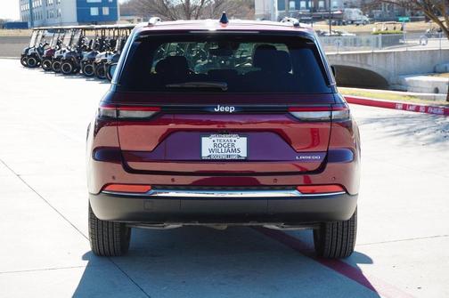 2024 Jeep Grand Cherokee Laredo