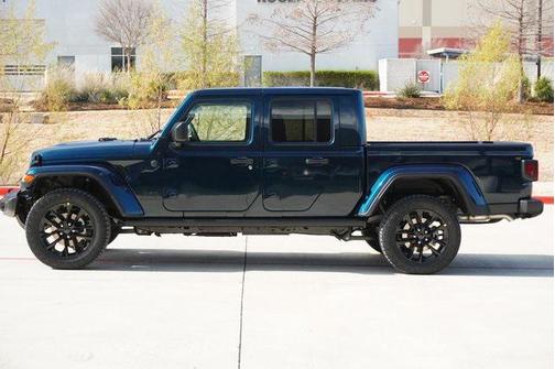 2025 Jeep Gladiator Nighthawk