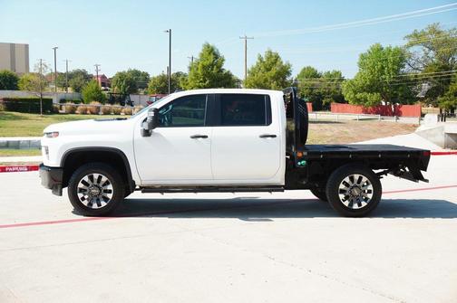2022 Chevrolet Silverado 2500 Custom