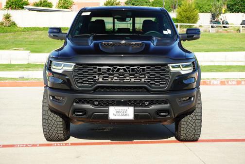 Diamond Black Crystal Pearlcoat 2026 RAM 1500 RHO Crew Cab 4x4 5'7' Box