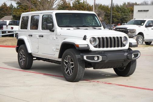 2024 Jeep Wrangler 4-Door Sahara 4x4