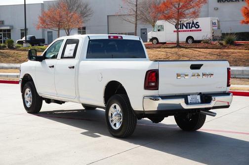 2026 RAM 2500 Tradesman Crew Cab 4x4 8' Box