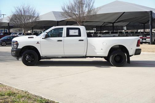 2026 RAM 3500 Tradesman Crew Cab 4x4 8' Box