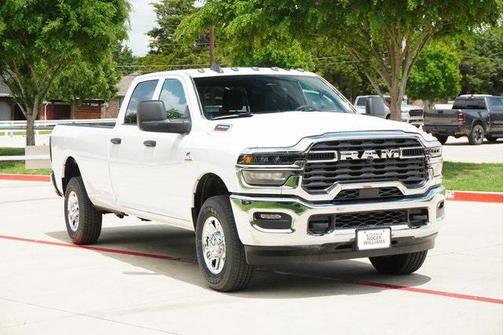 2025 RAM 3500 Tradesman Crew Cab 4x4 8' Box