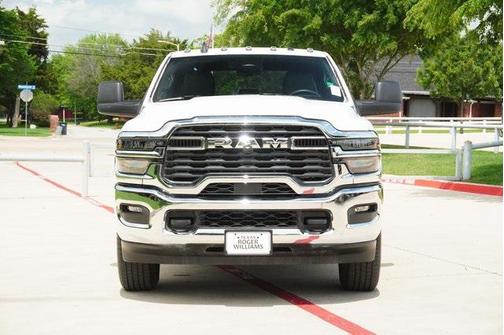 2025 RAM 3500 Tradesman Crew Cab 4x4 8' Box