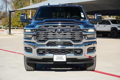 2026 RAM 2500 Tradesman Crew Cab 4x4 6'4' Box