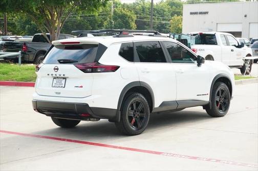 2025 Nissan Rogue Rock Creek
