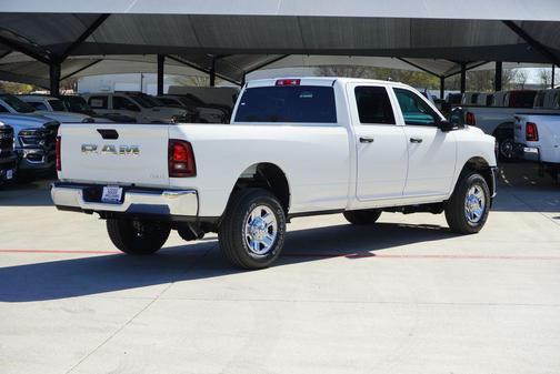 2026 RAM 2500 Tradesman Crew Cab 4x4 8' Box