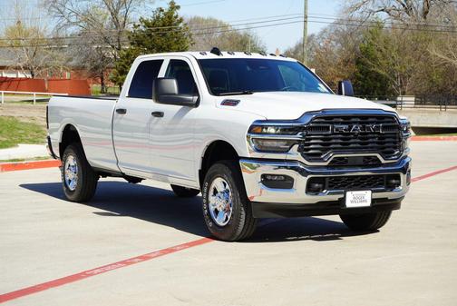2026 RAM 2500 Tradesman Crew Cab 4x4 8' Box