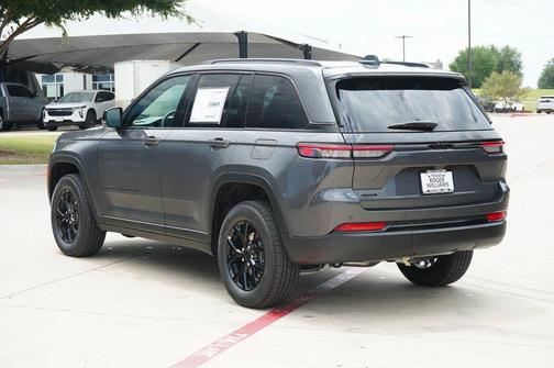 2025 Jeep Grand Cherokee Altitude