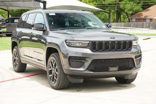 2025 Jeep Grand Cherokee Altitude