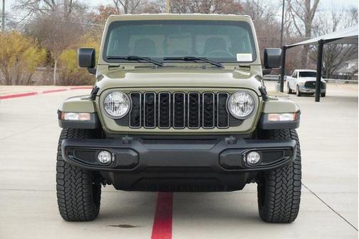 2025 Jeep Gladiator Nighthawk
