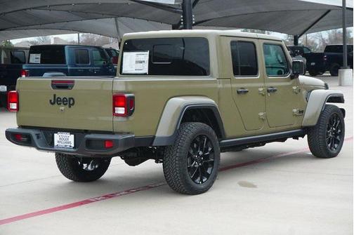 2025 Jeep Gladiator Nighthawk
