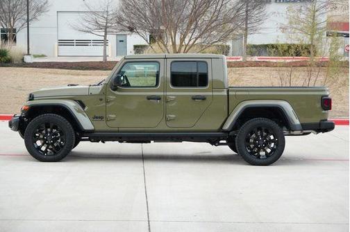 2025 Jeep Gladiator Nighthawk