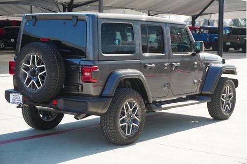 2025 Jeep Wrangler 4-Door Sahara 4x4