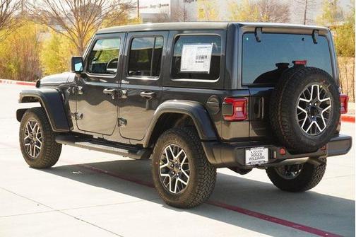 2025 Jeep Wrangler 4-Door Sahara 4x4