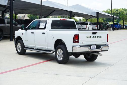 Bright White Clearcoat 2026 RAM 2500 Lone Star Crew Cab 4x4 6'4' Box