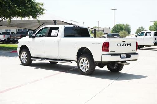 2025 RAM 2500 Laramie Crew Cab 4x4 8' Box