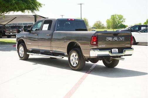 2025 RAM 3500 Lone Star Crew Cab 4x4 8' Box