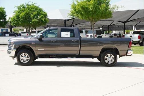 2025 RAM 3500 Lone Star Crew Cab 4x4 8' Box
