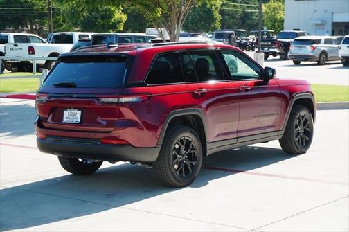 2025 Jeep Grand Cherokee Altitude